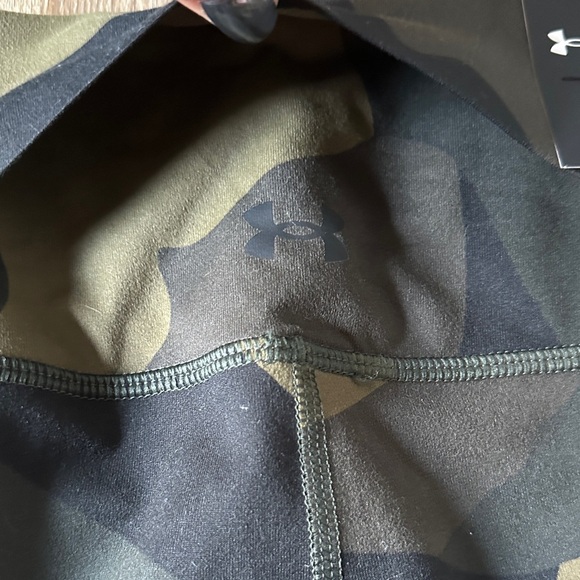 Under Armour Camouflage Leggings - Black and Green - Picture 4 of 9